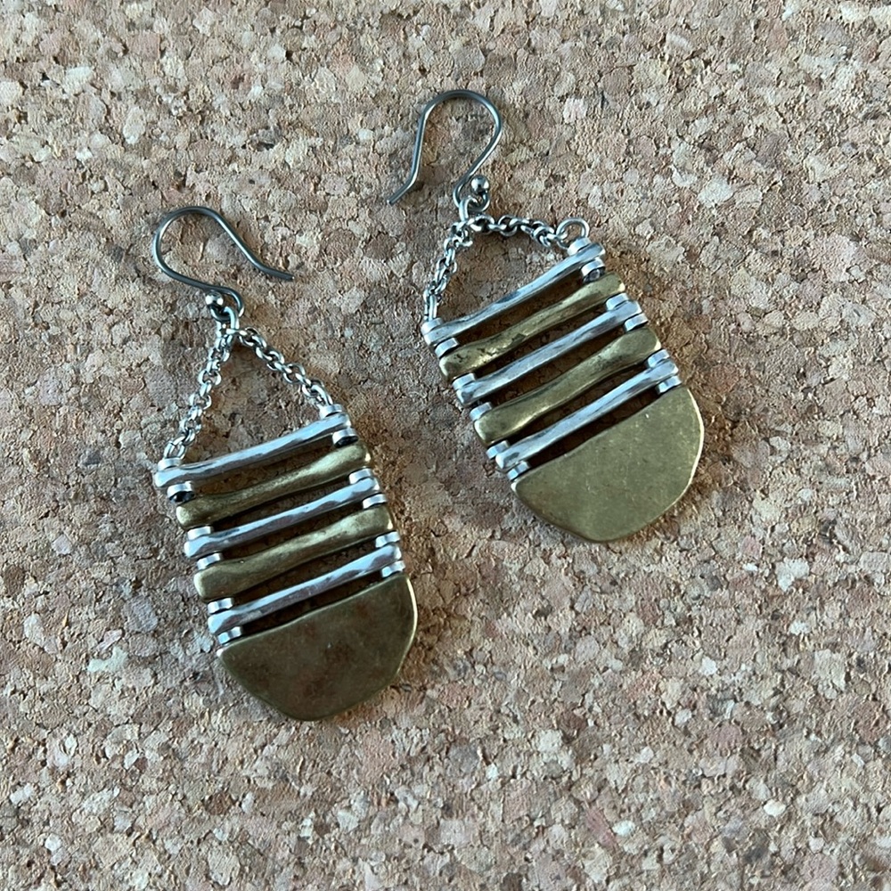 Dangle Ladder Style Warring with Hooks